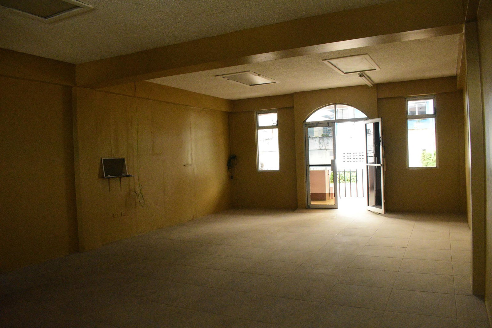 Ninth image of 3 Beechwood Avenue in Kingston 5, St. Andrew, Jamaica - property is For Rent