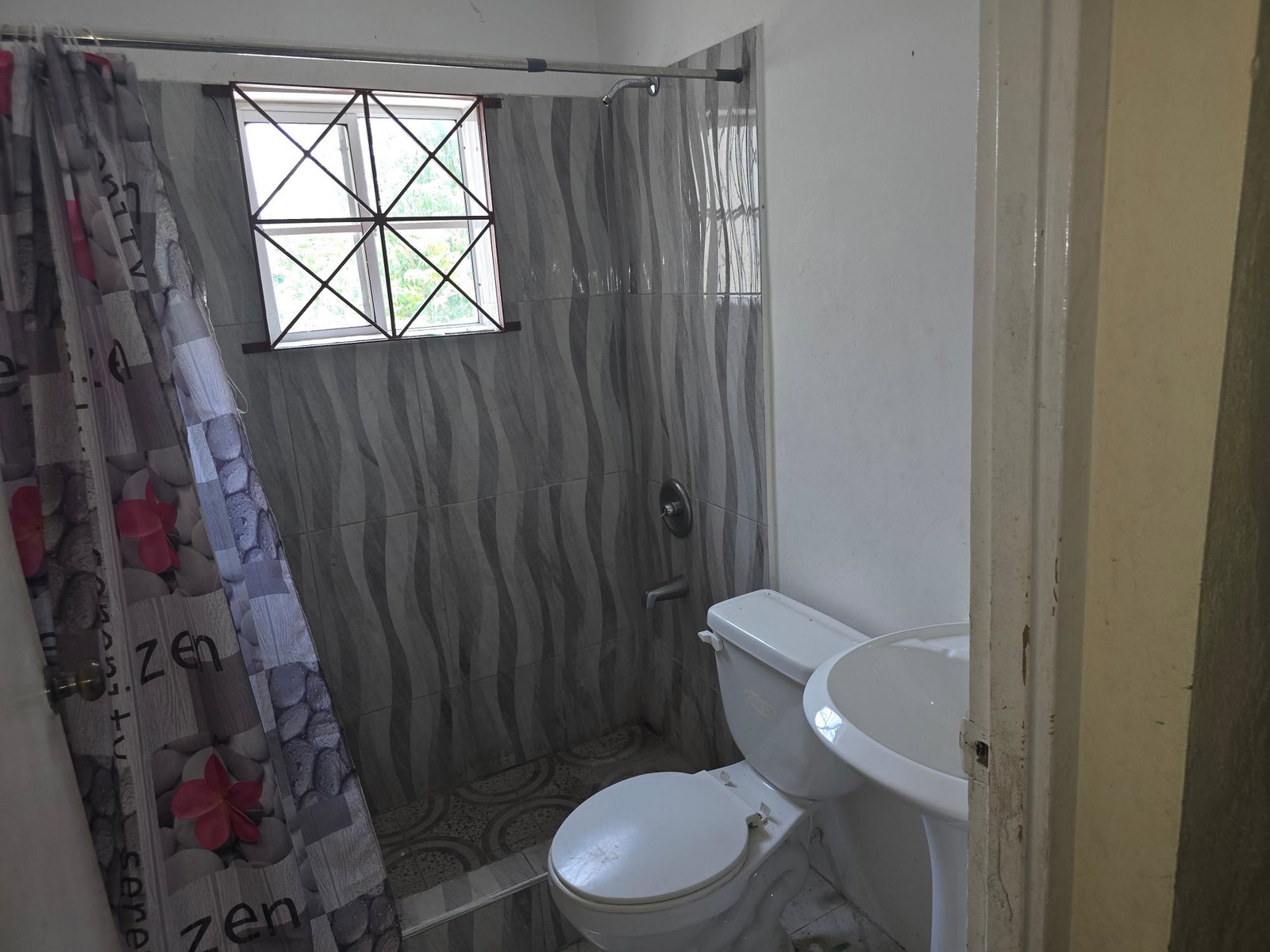 Nineteenth image of 39d Hamilton Gardens in Hamilton Gardens, St. Catherine, Jamaica - property is For Sale