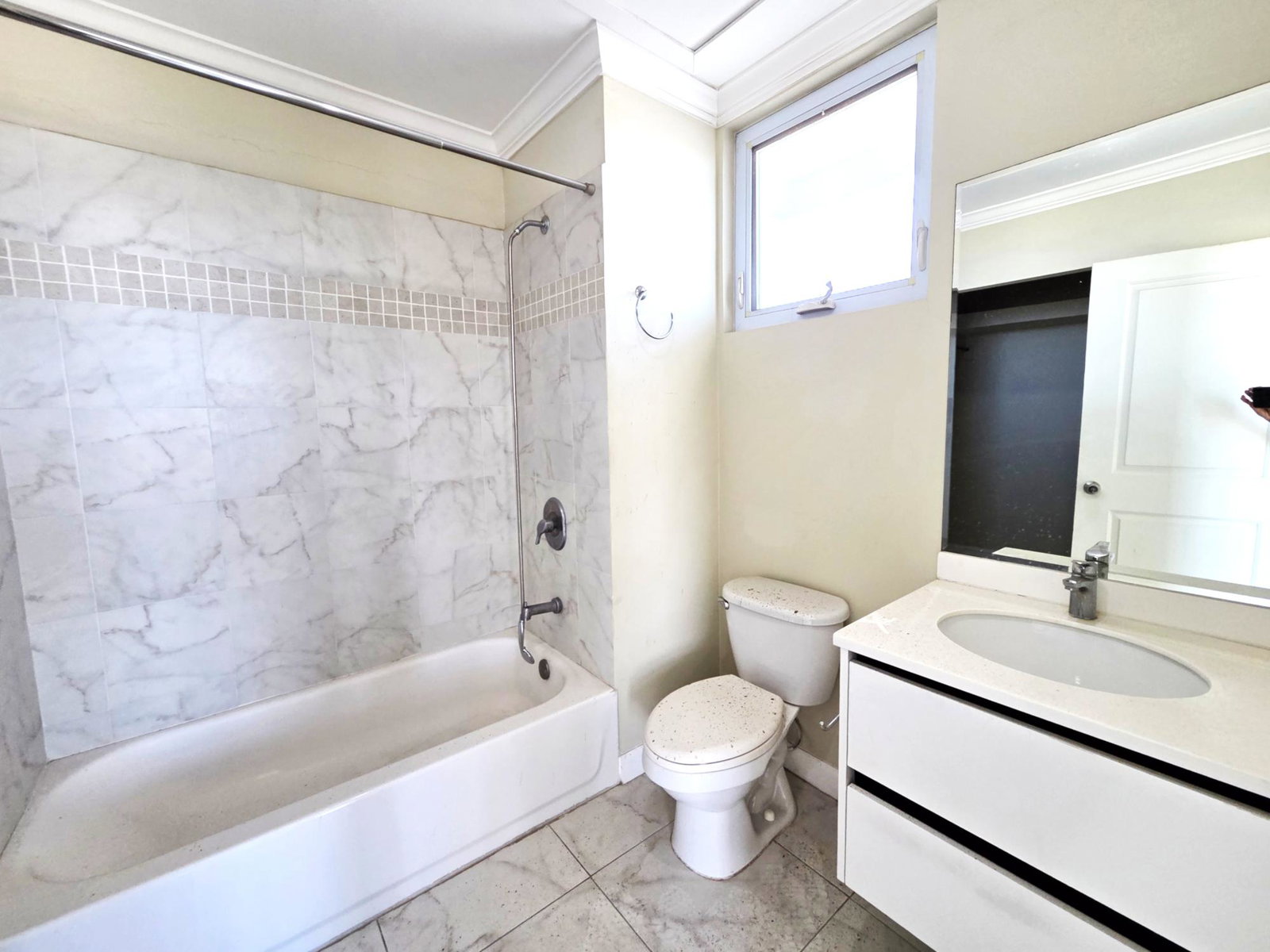 Ninth image of 710- The Loft, Crieffe Road in Kingston 6, St. Andrew, Jamaica - property is For Sale