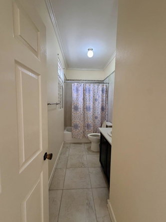 Eleventh image of 2-12a Kingsway in Kingston 10, St. Andrew, Jamaica - property is For Rent