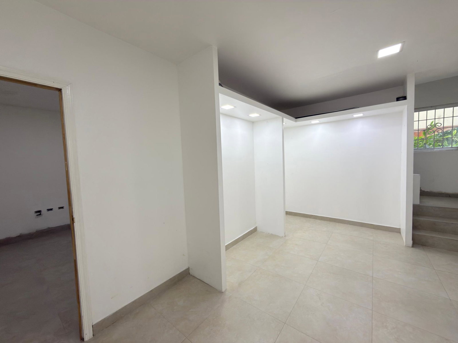 Fourth image of 10-9-11 Phoenix Avenue in Kingston 5, St. Andrew, Jamaica - property is For Rent