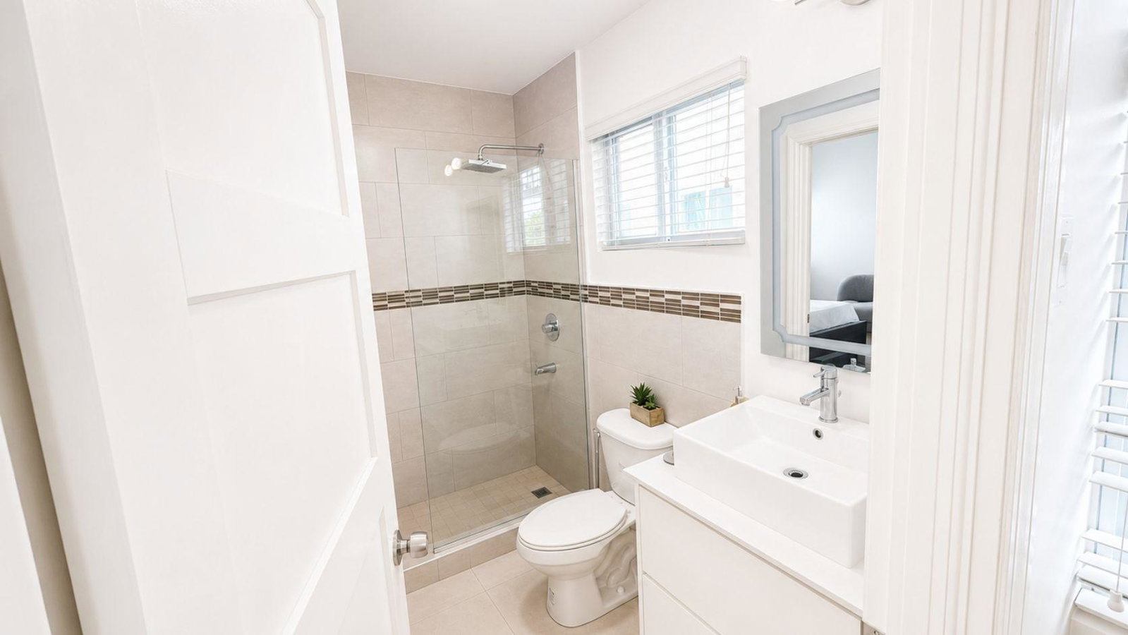 Twelfth image of B101-10 Surbiton Road in Kingston 10, St. Andrew, Jamaica - property is For Rent