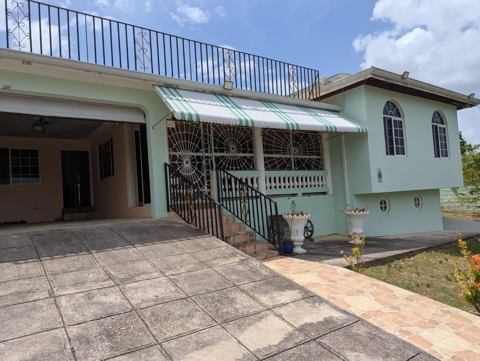 Fourth image of Olive Park, Santa Cruz in Santa Cruz, St. Elizabeth, Jamaica - property is For Sale