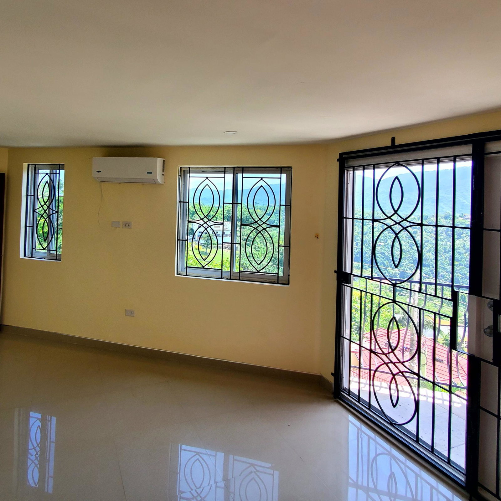 Eighth image of Smokey Vale in Kingston 19, St. Andrew, Jamaica - property is For Rent