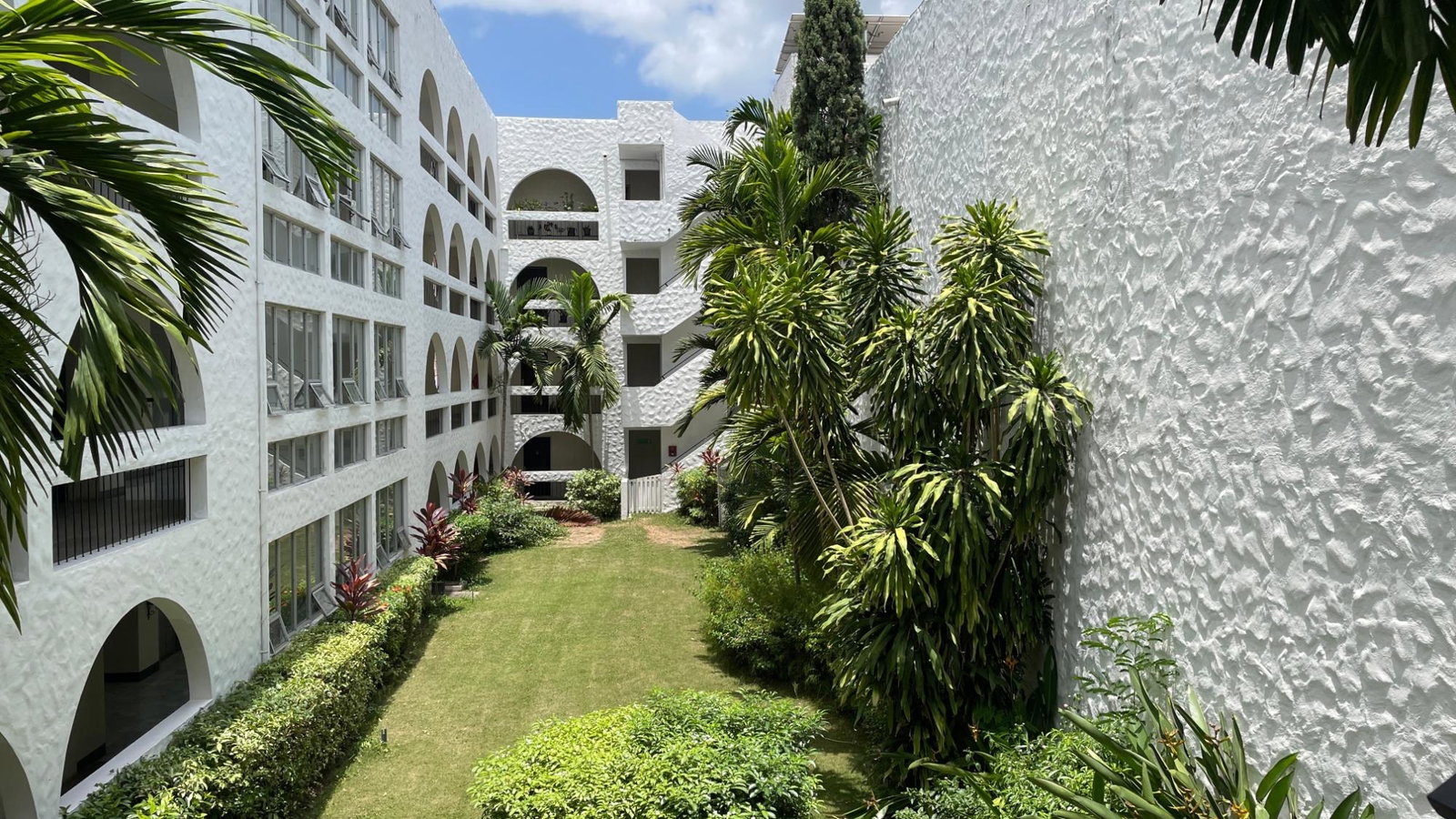 Twenty-Third image of 1 h West-17 Kingsway Avenue in Kingston 10, St. Andrew, Jamaica - property is For Rent