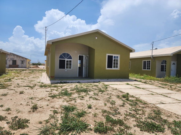 First image of 1243 Phoenix Park, Vill 2, Ph4 in Phoenix Park, St. Catherine, Jamaica - property is For Rent