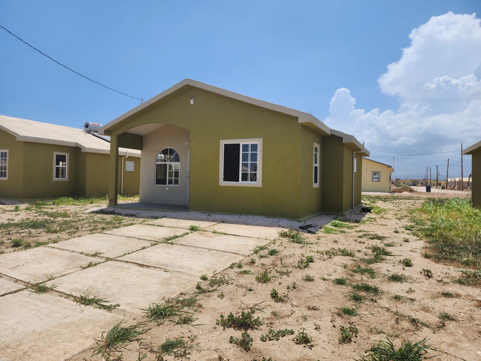 Second image of 1243 Phoenix Park, Vill 2, Ph4 in Phoenix Park, St. Catherine, Jamaica - property is For Rent