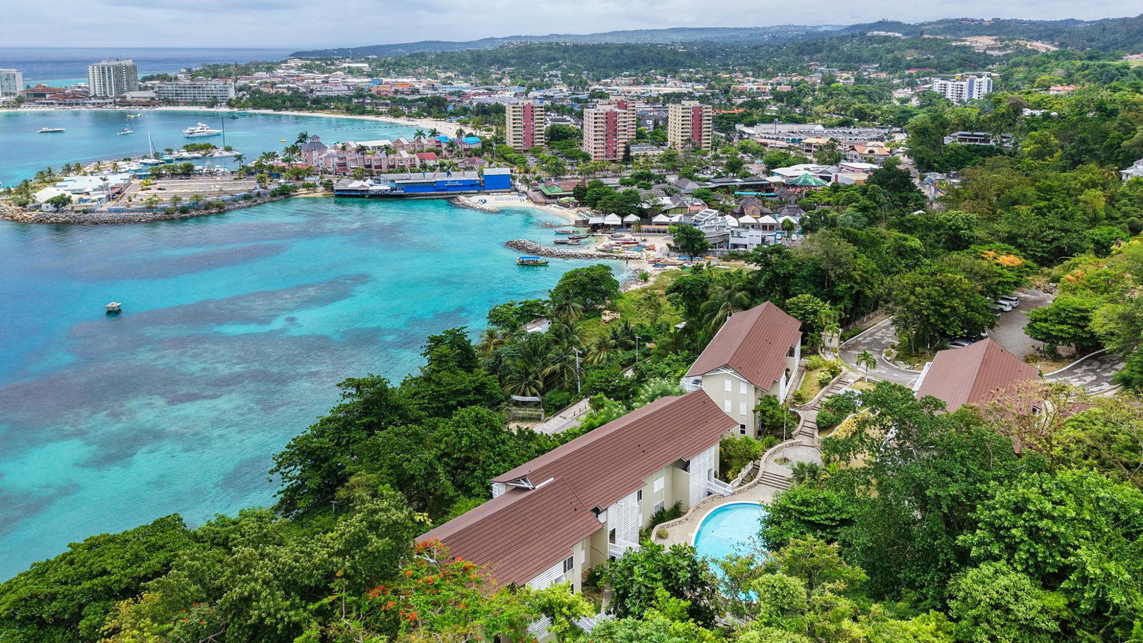 Second image of Columbus Heights in Ocho Rios, St. Ann, Jamaica - property is For Rent