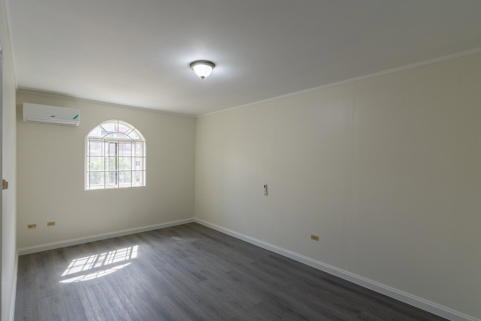 Twenty-First image of 15-9 Ottawa Avenue in Kingston 6, St. Andrew, Jamaica - property is For Rent