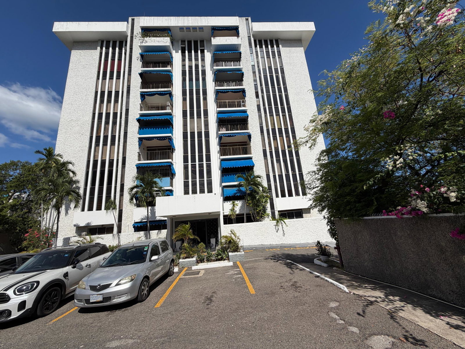 First image of 39-3 Renfrew Road in Kingston 10, St. Andrew, Jamaica - property is For Rent