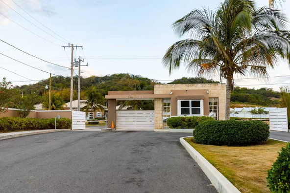 Fourteenth image of 337-44 Ocean Pointe in Point, Hanover, Jamaica - property is For Sale