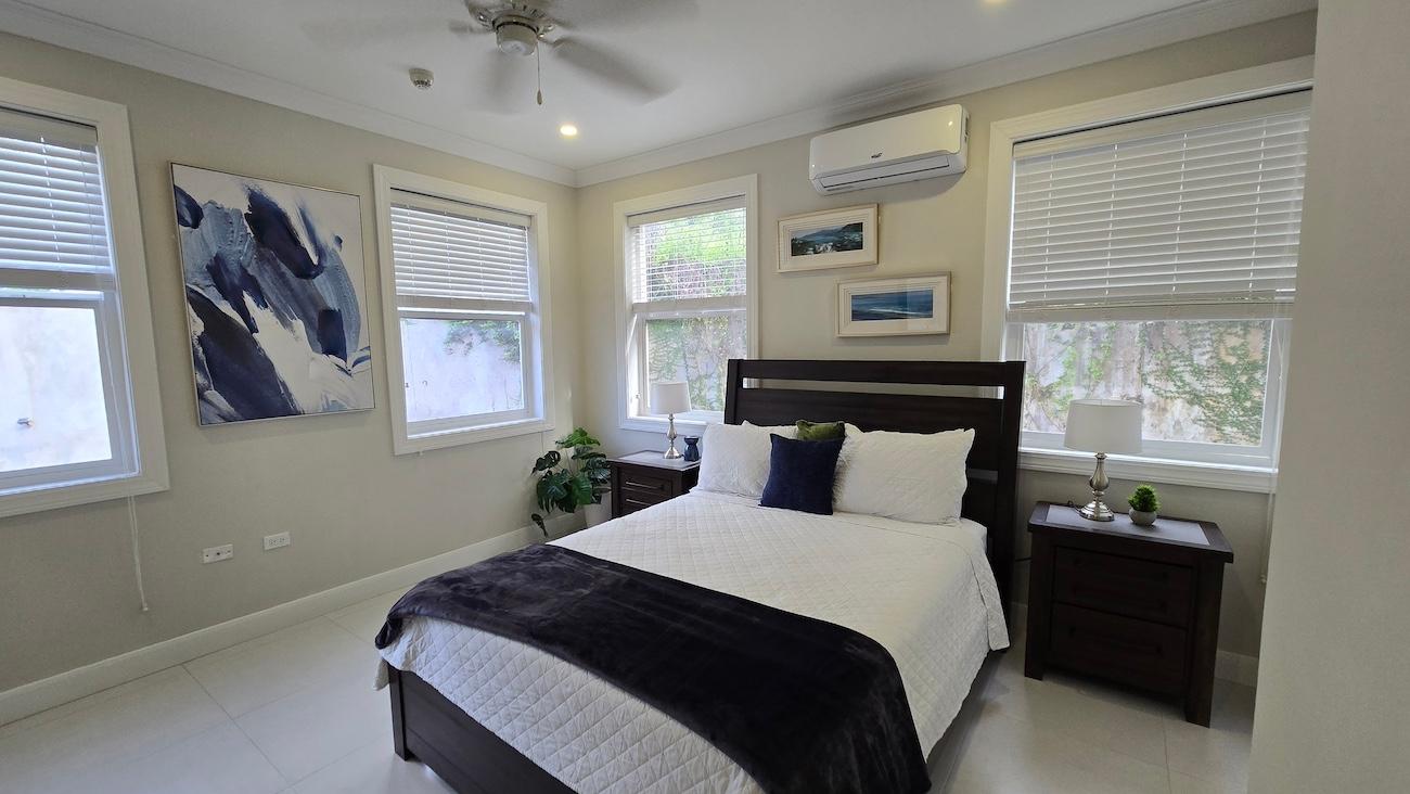 Twentieth image of E3- Ocean Springs, Spring Gar in Reading, St. James, Jamaica - property is For Rent