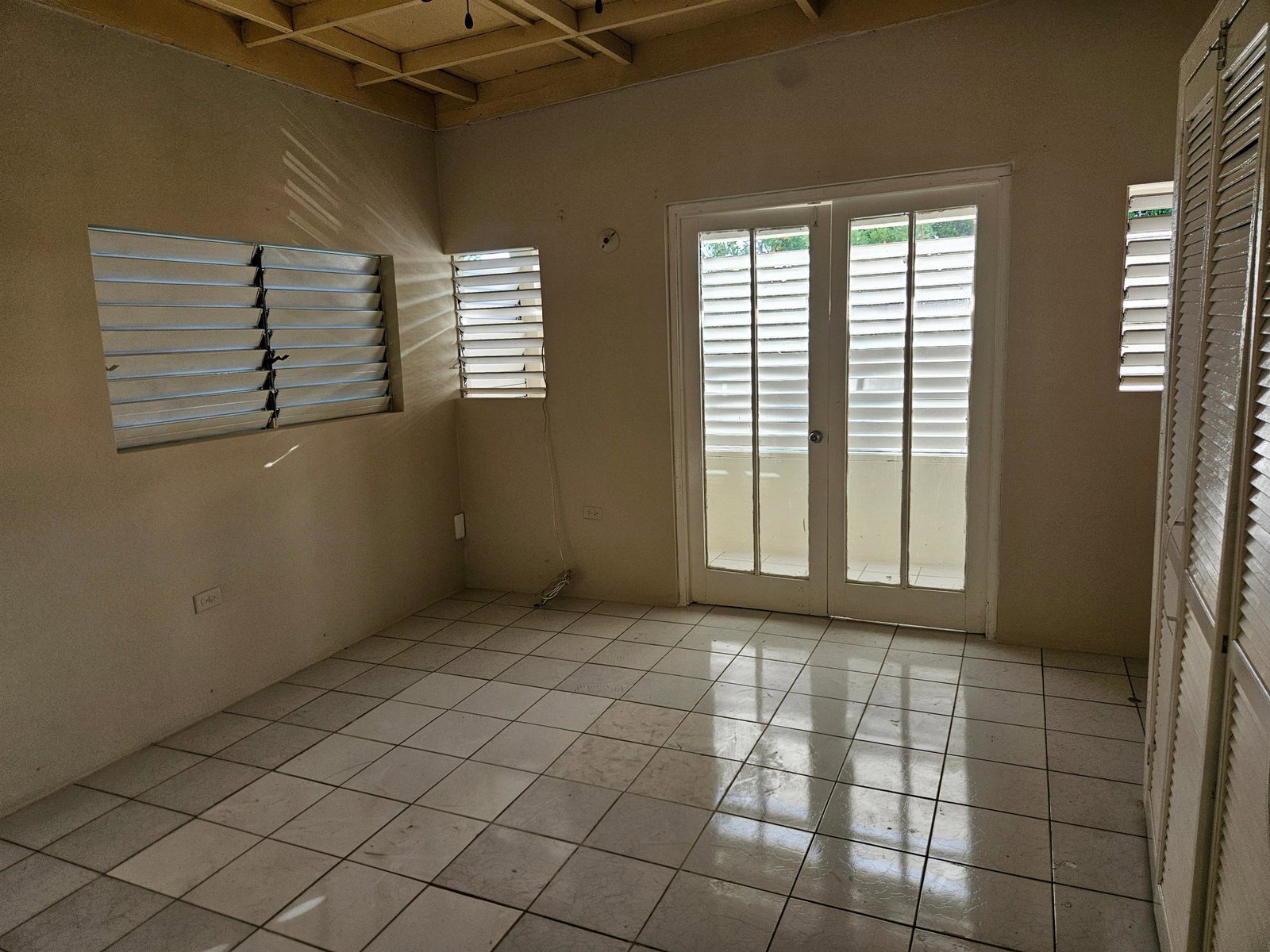 Thirteenth image of 25 Hamilton Drive, Trafalgar in Kingston 10, St. Andrew, Jamaica - property is For Rent