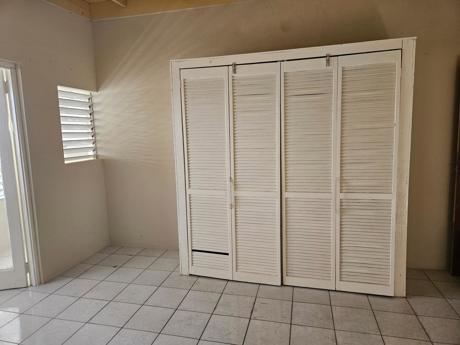 Fourteenth image of 25 Hamilton Drive, Trafalgar in Kingston 10, St. Andrew, Jamaica - property is For Rent