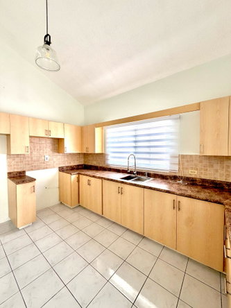 Eleventh image of 94b Chevalier Place in Greater Portmore, St. Catherine, Jamaica - property is For Rent