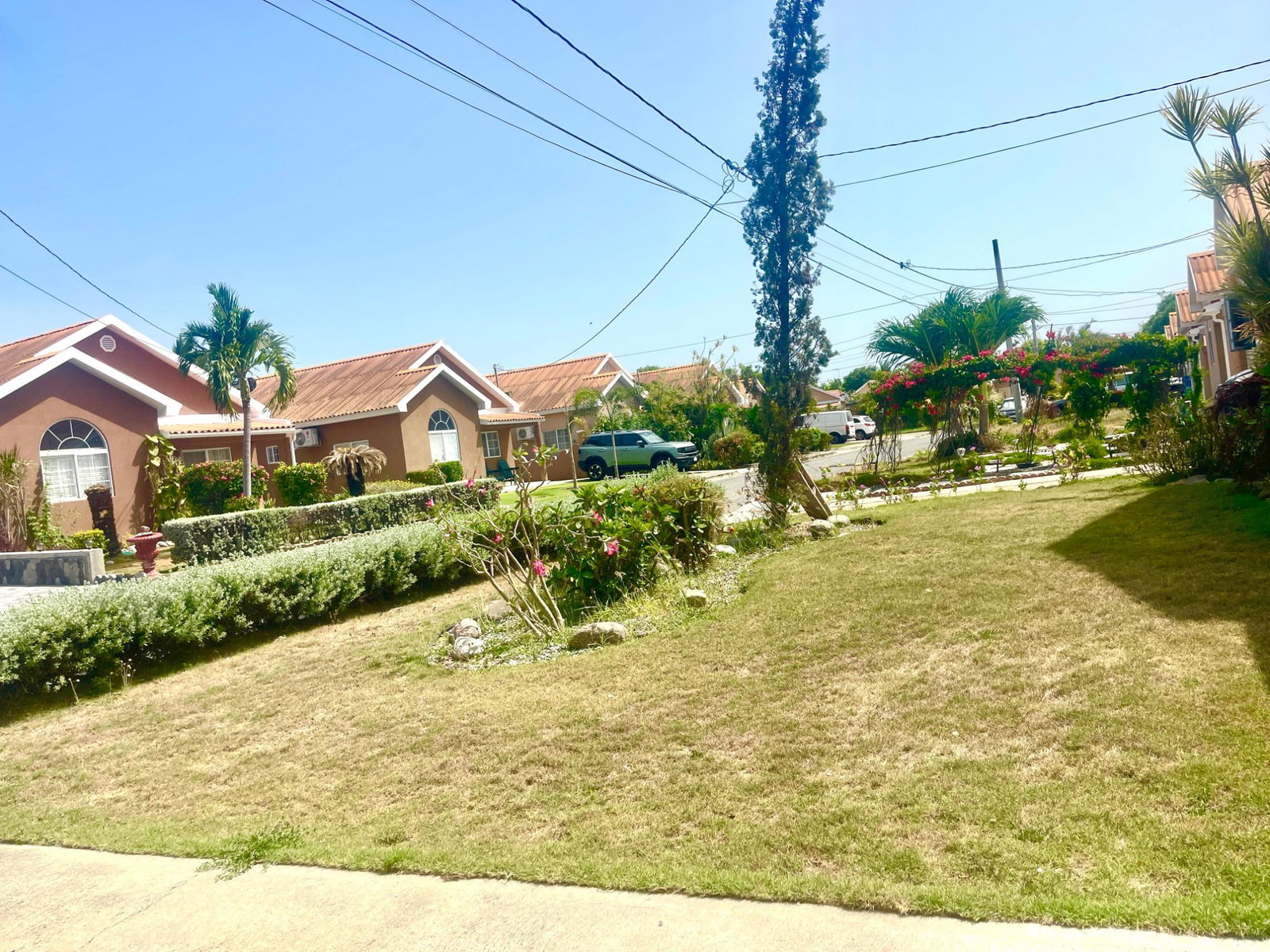 Fourth image of 94b Chevalier Place in Greater Portmore, St. Catherine, Jamaica - property is For Rent