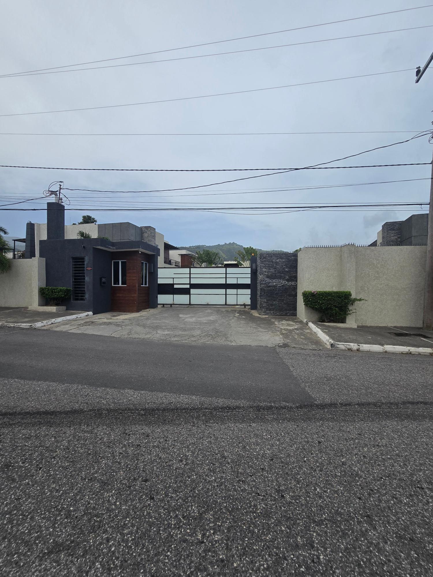 Fifteenth image of Apt 1-16-18 Russell Heights, Kingston in Kingston 8, St. Andrew, Jamaica - property is For Sale