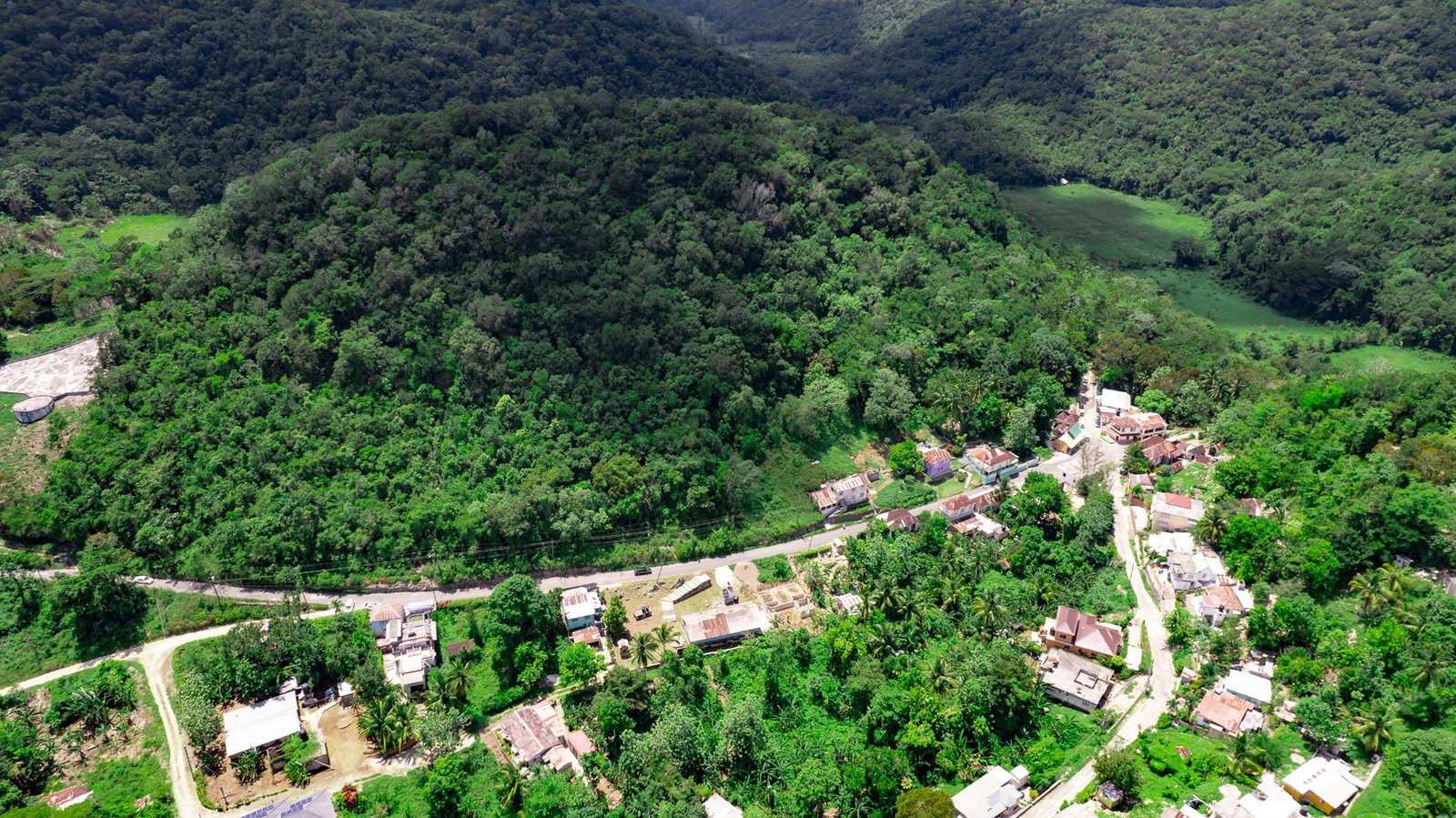 Seventh image of Tavern Hill in Stewart Town, Trelawny, Jamaica - property is For Sale