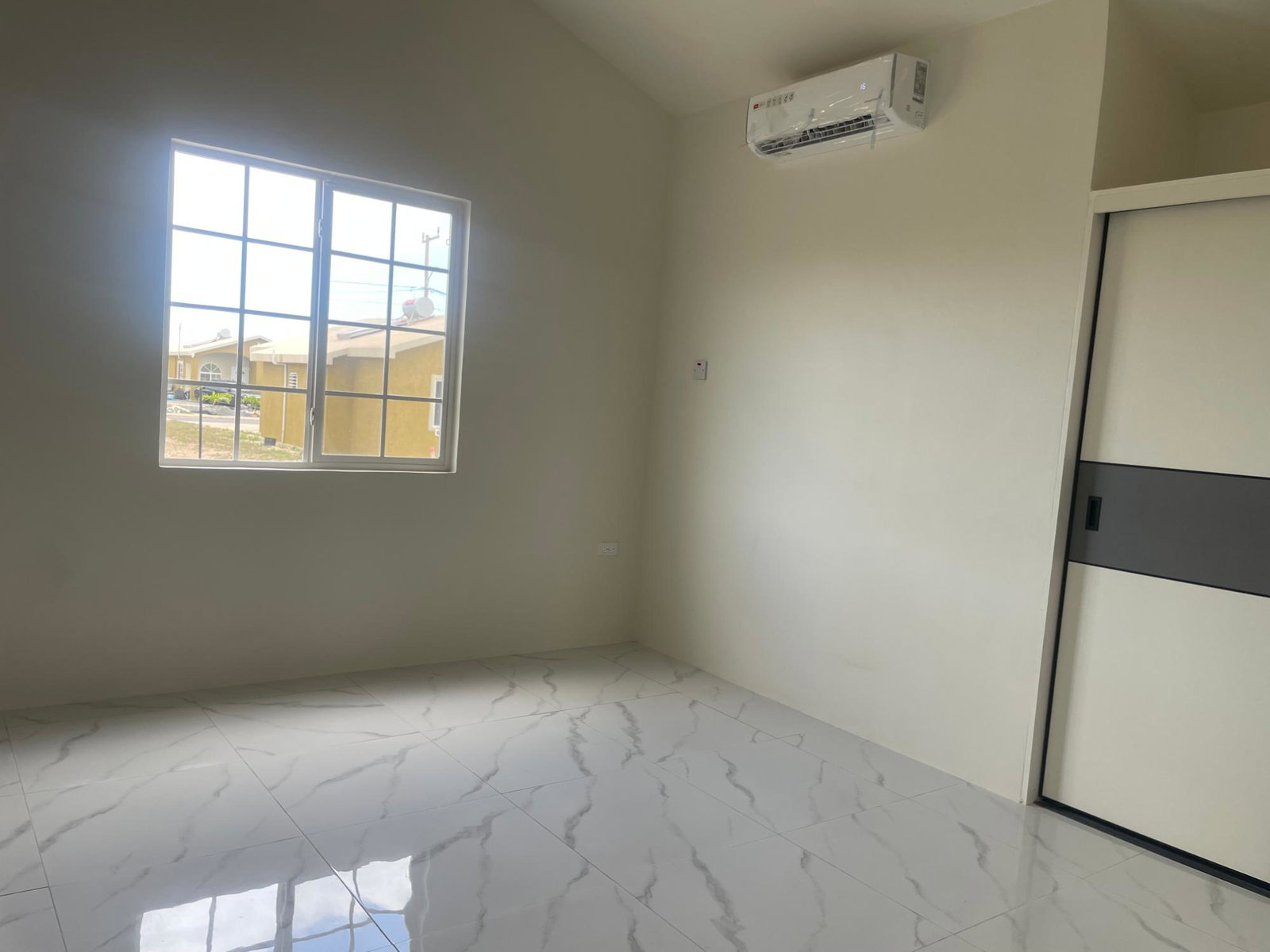 Ninth image of 1535 Phoenix Park Village 2 p4 in Phoenix Park, St. Catherine, Jamaica - property is For Rent