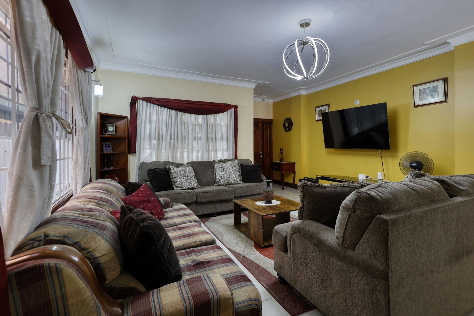 Twelfth image of 6-50-52 Sandhurst Crescent in Kingston 6, St. Andrew, Jamaica - property is For Sale