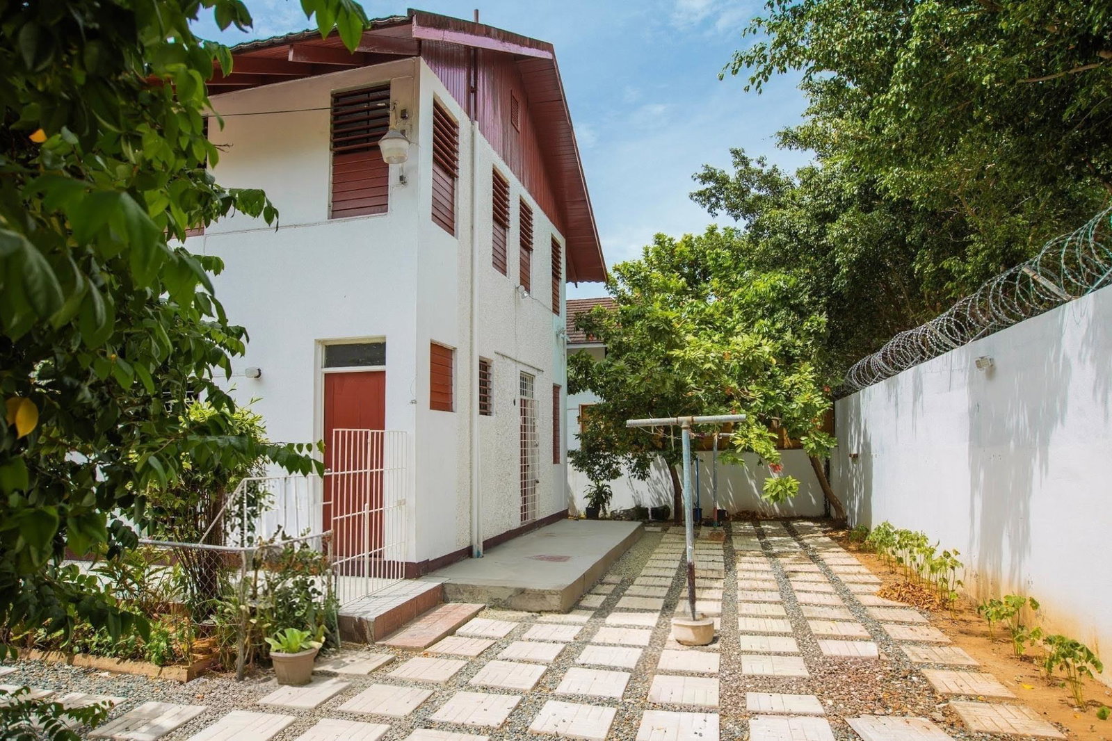 Fifth image of East Kings House Circle in Kingston 6, St. Andrew, Jamaica - property is For Sale