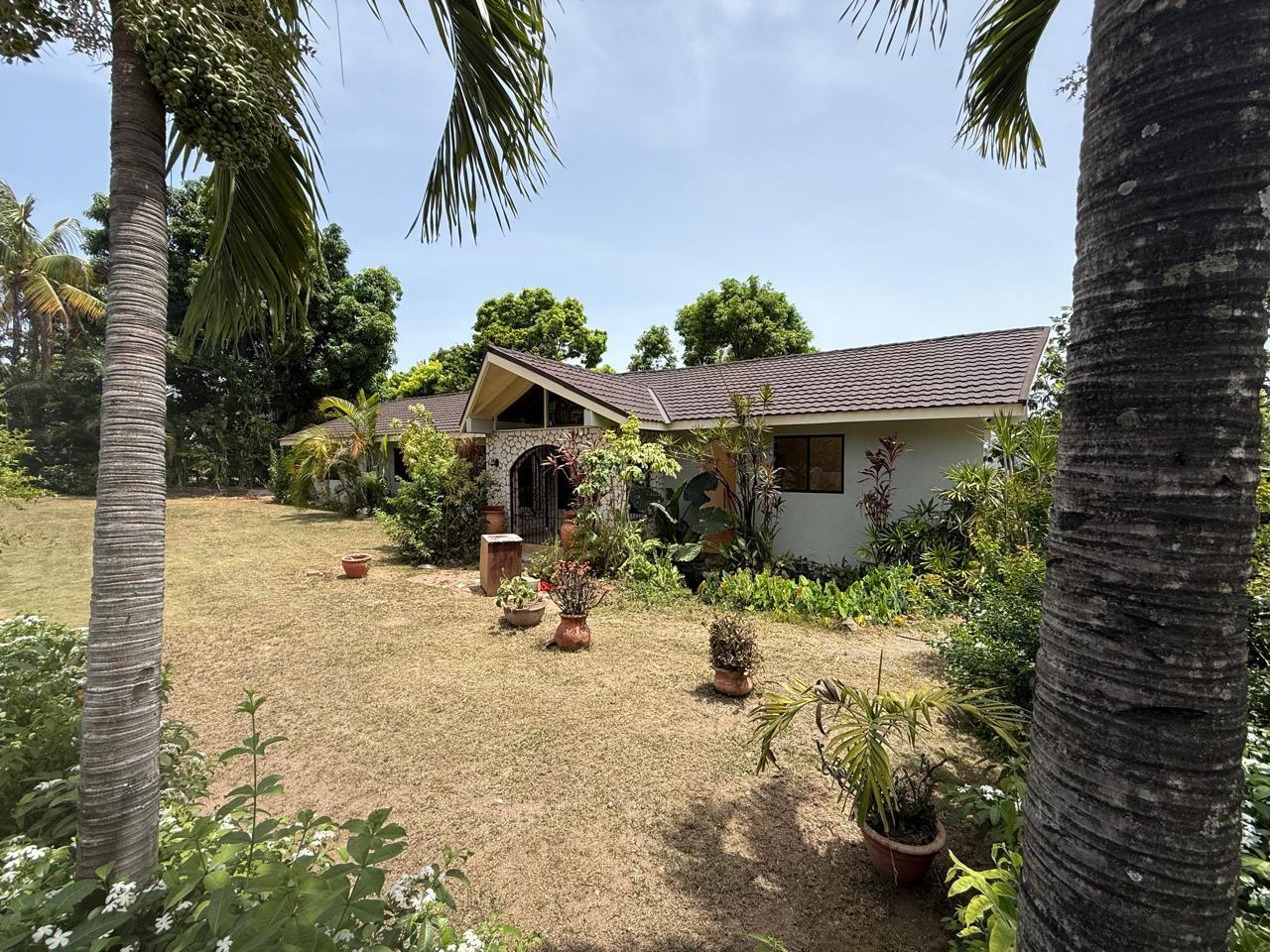 First image of 9 Carmel Road in Kingston 8, St. Andrew, Jamaica - property is For Rent
