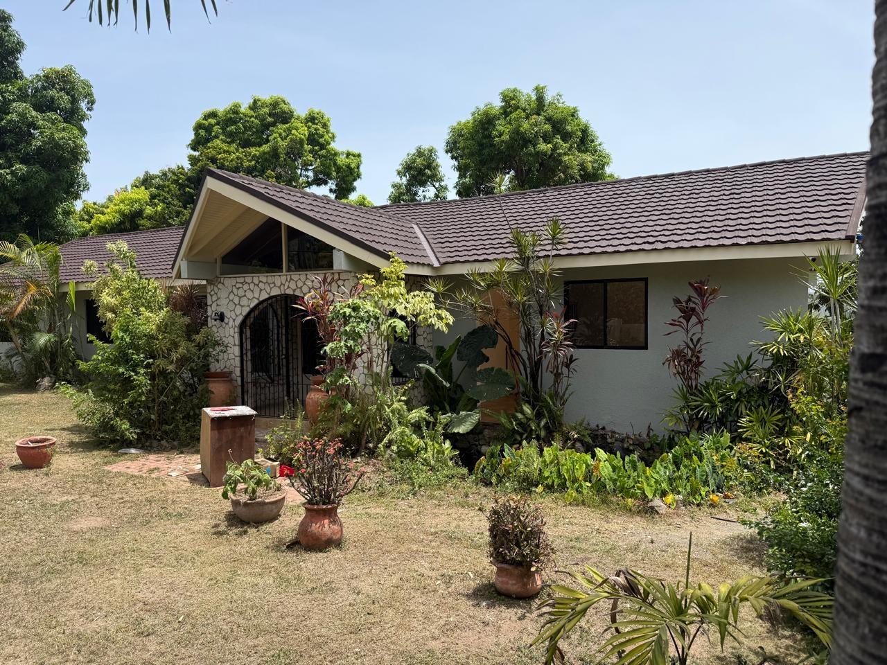 Twenty-Third image of 9 Carmel Road in Kingston 8, St. Andrew, Jamaica - property is For Rent