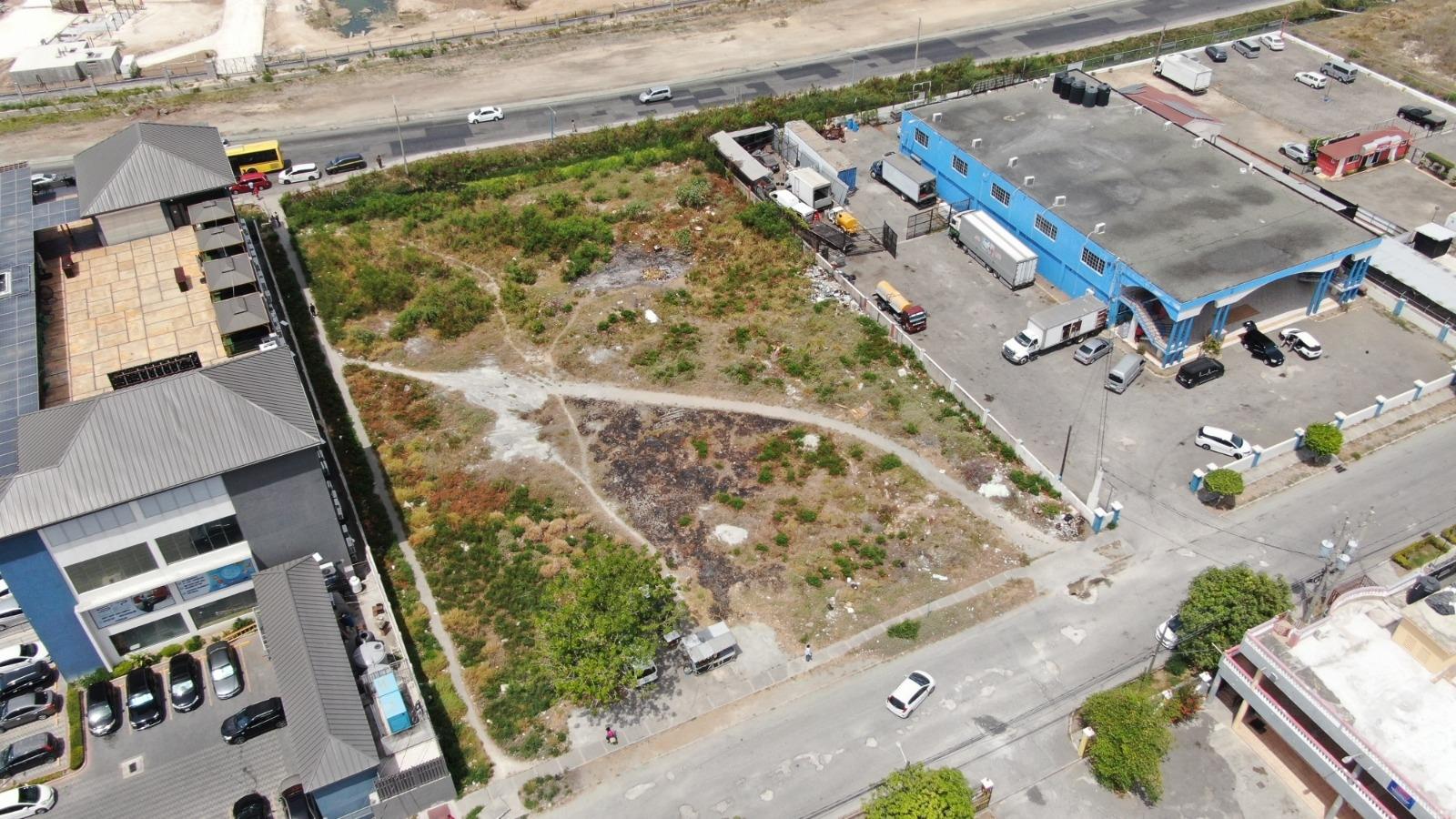 First image of 17 West Trade Way in Portmore Mall, St. Catherine, Jamaica - property is For Rent