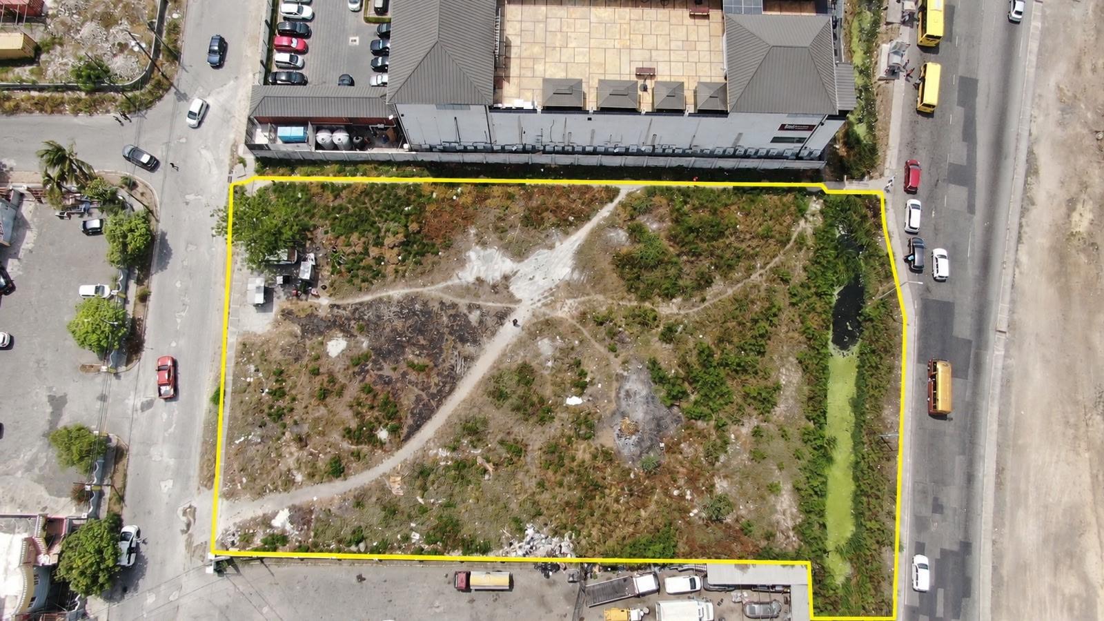 Second image of 17 West Trade Way in Portmore Mall, St. Catherine, Jamaica - property is For Rent