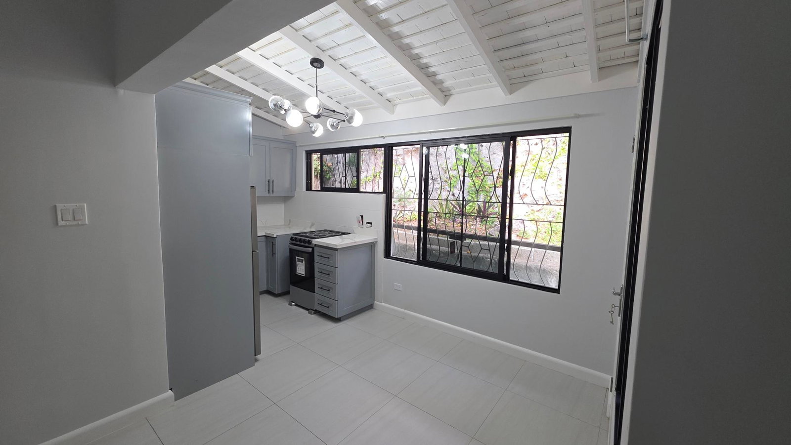Thirteenth image of 9 Hopedale Avenue, Kingston in Kingston 6, St. Andrew, Jamaica - property is For Rent