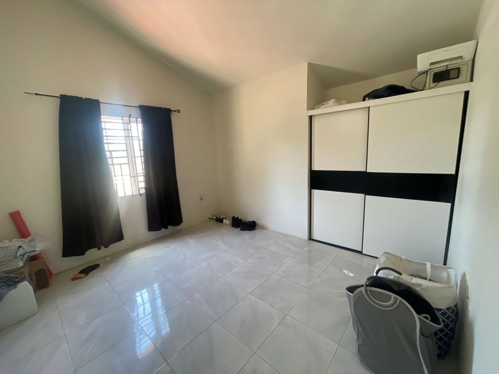 Seventh image of 1679 Seaside Circle, Phoenix p in Phoenix Park, St. Catherine, Jamaica - property is For Sale