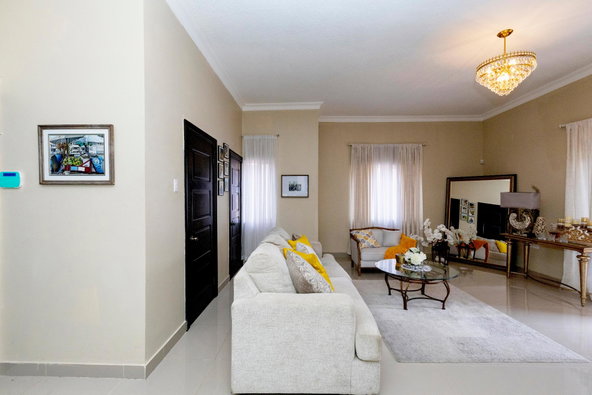 Sixth image of 16-11 1/2 Grosvenor Terrace in Kingston 8, St. Andrew, Jamaica - property is For Rent