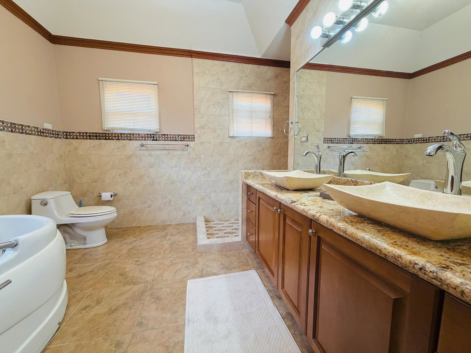 Twenty-Third image of 8-78 Barbican Road in Kingston 6, St. Andrew, Jamaica - property is For Rent