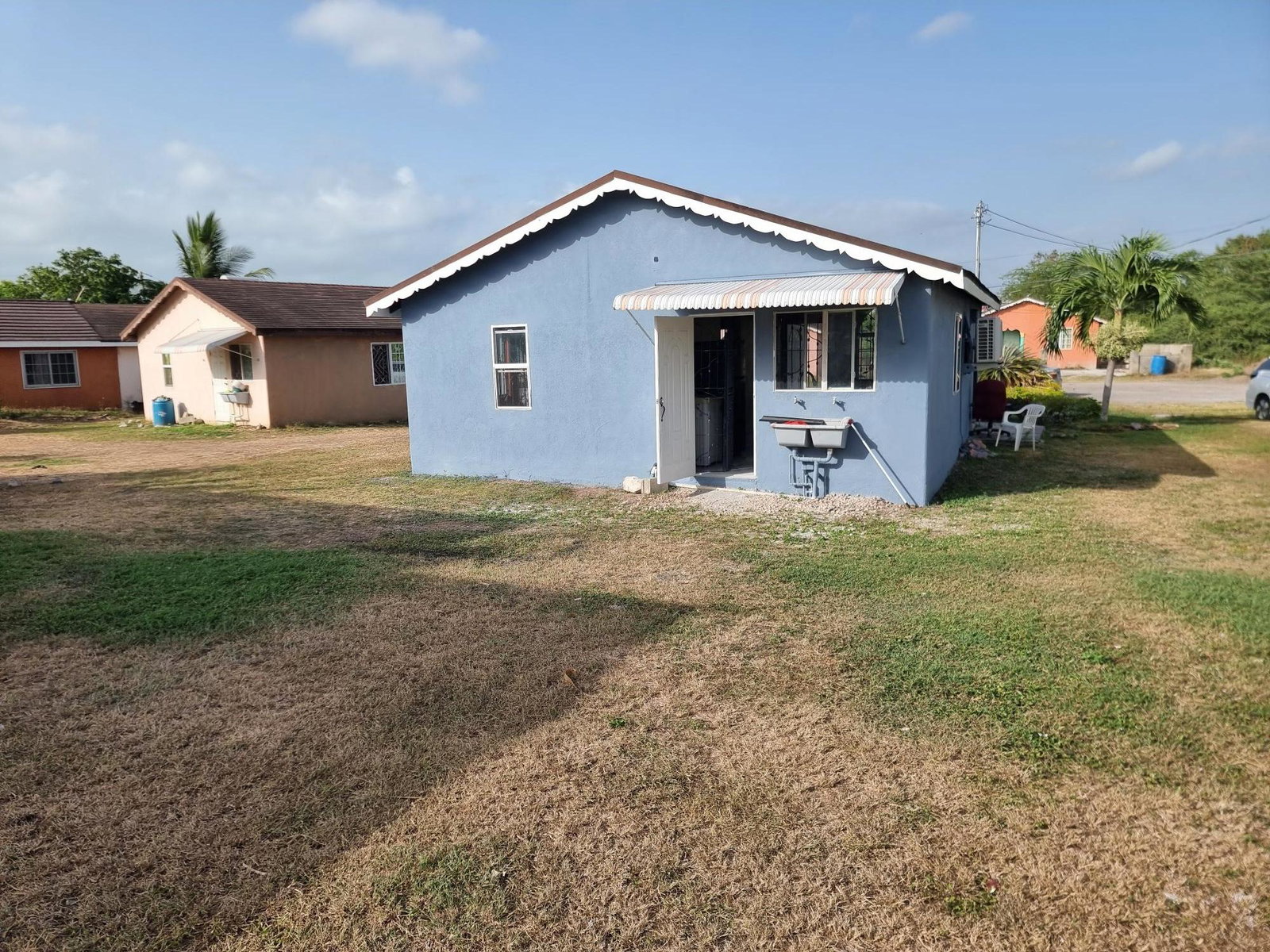 Fourth image of 614 Mangrove Close, New Harbo in Old Harbour, St. Catherine, Jamaica - property is For Sale