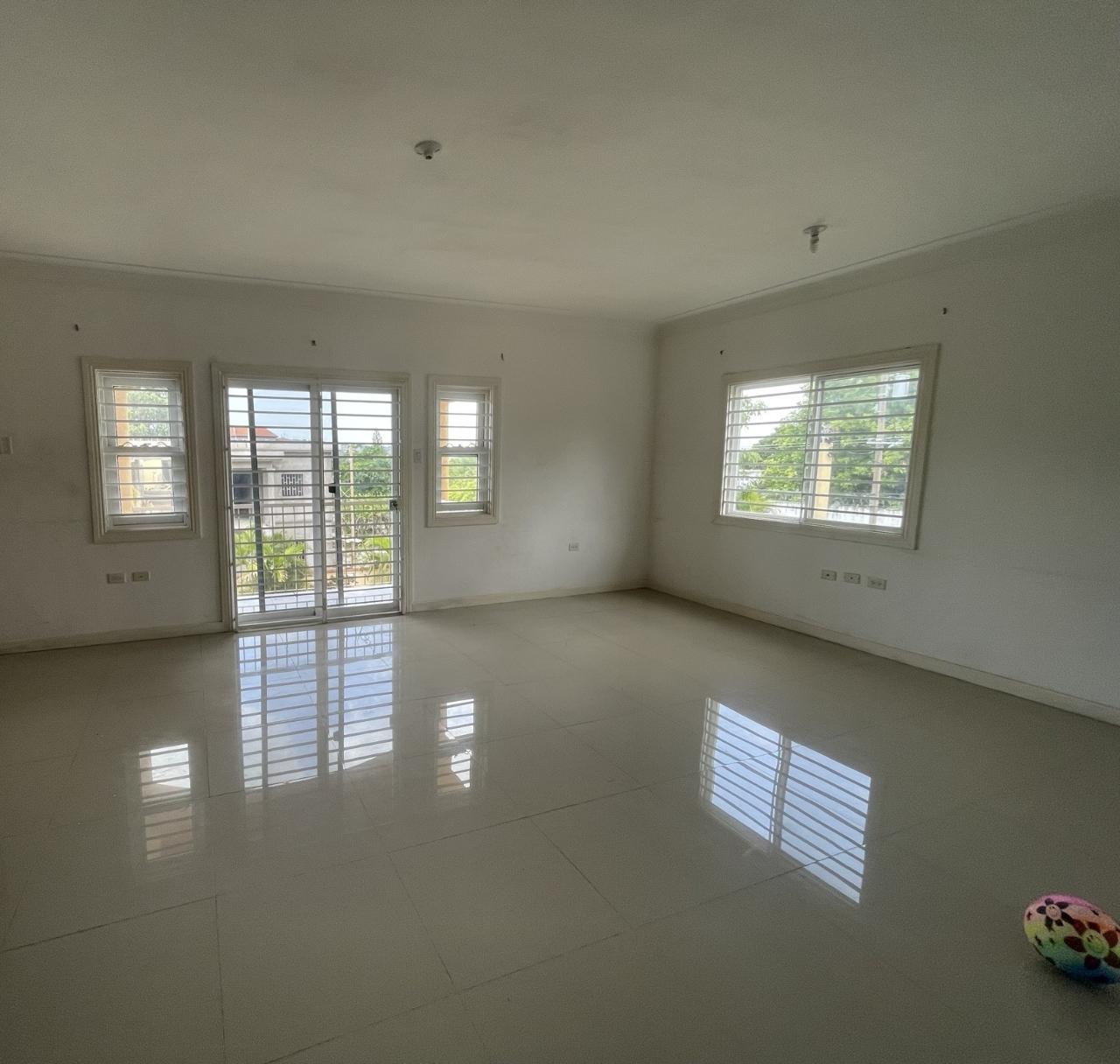Tenth image of 3-3 University Crescent in Kingston 6, St. Andrew, Jamaica - property is For Rent
