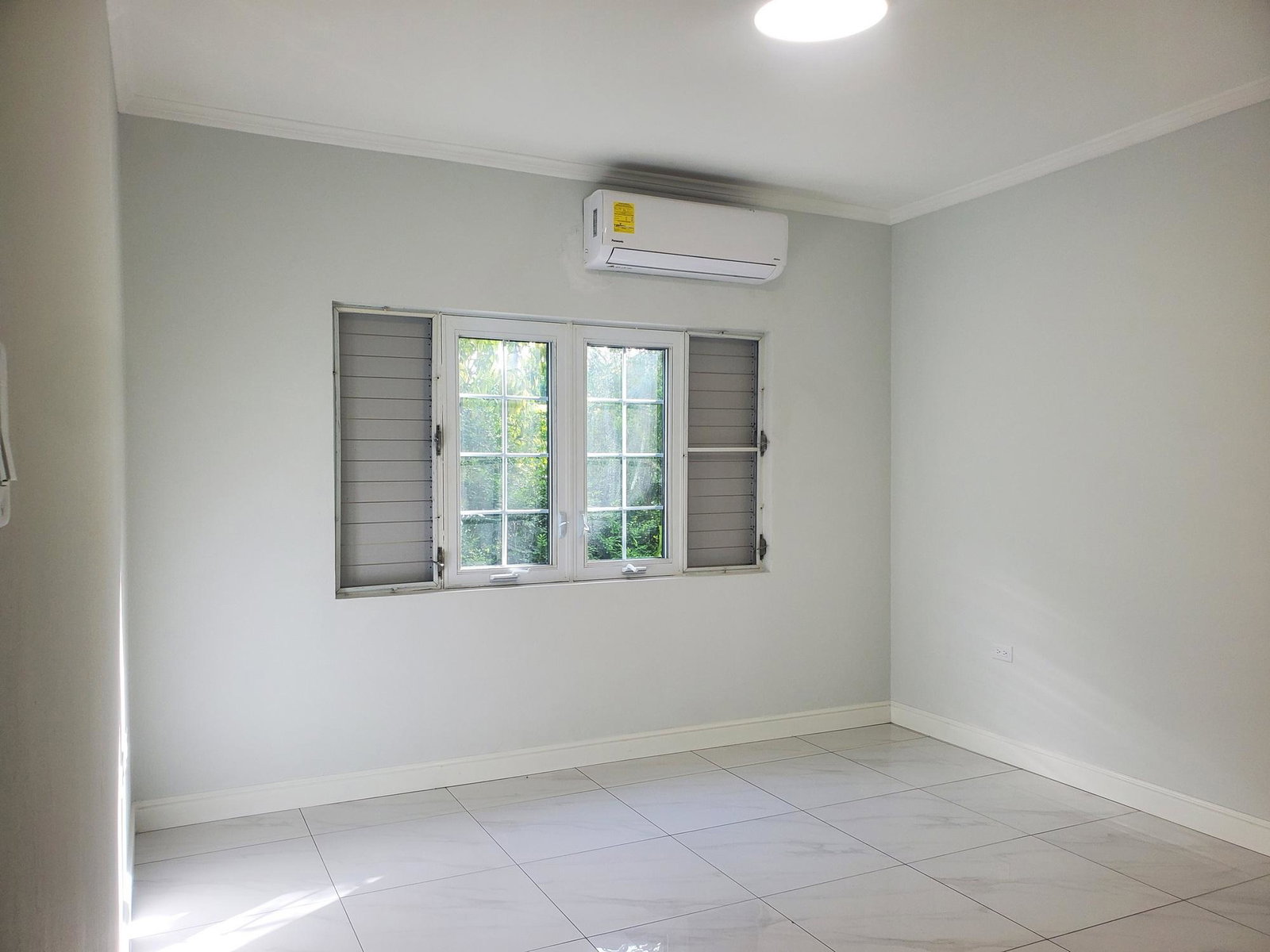 Seventeenth image of B3- Stillwell Road in Kingston 8, St. Andrew, Jamaica - property is For Rent