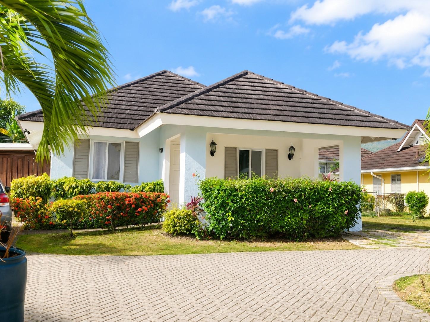 First image of 521 Papaya Avenue in Richmond, St. Ann, Jamaica - property is For Sale
