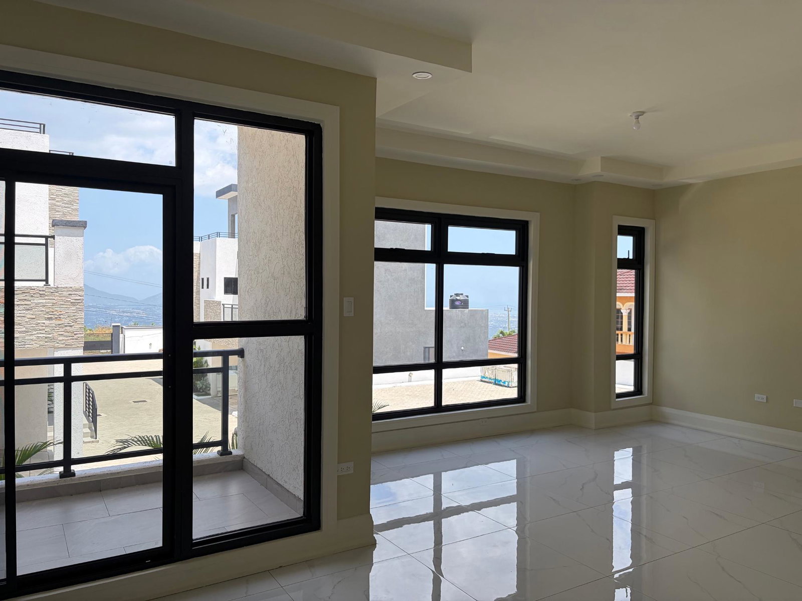 Tenth image of 4-10 Hydra dr Smokeyvale, Kgn1 in Kingston 19, St. Andrew, Jamaica - property is For Rent