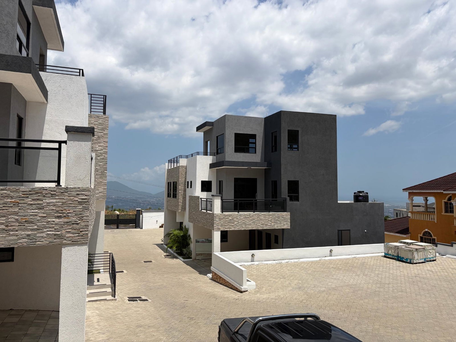 Twelfth image of 4-10 Hydra dr Smokeyvale, Kgn1 in Kingston 19, St. Andrew, Jamaica - property is For Rent