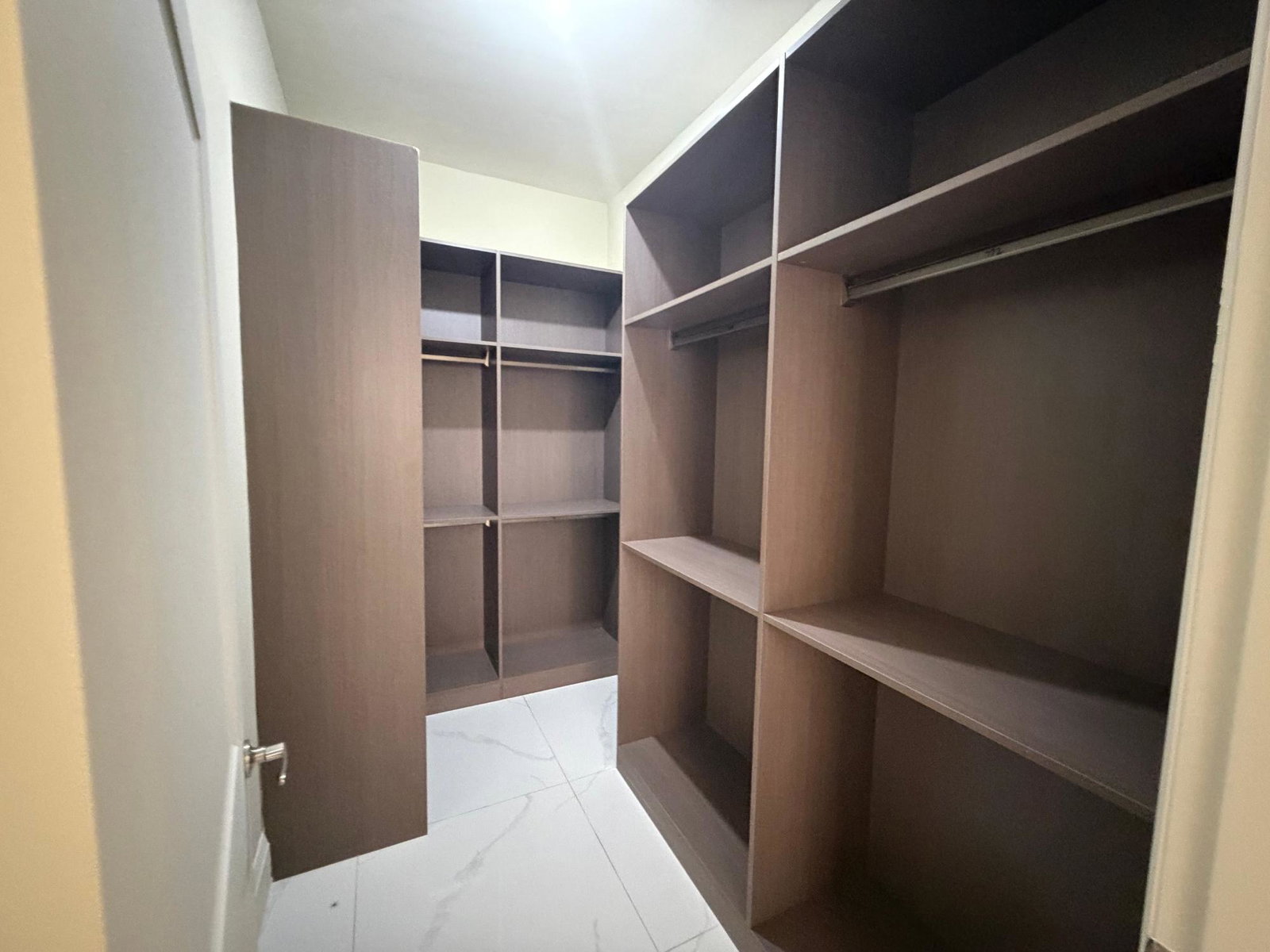 Twenty-First image of 4-10 Hydra dr Smokeyvale, Kgn1 in Kingston 19, St. Andrew, Jamaica - property is For Rent