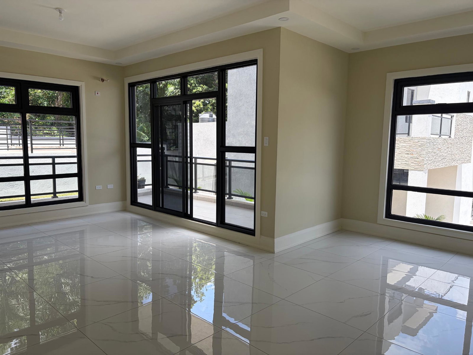 Twenty-Third image of 4-10 Hydra dr Smokeyvale, Kgn1 in Kingston 19, St. Andrew, Jamaica - property is For Rent