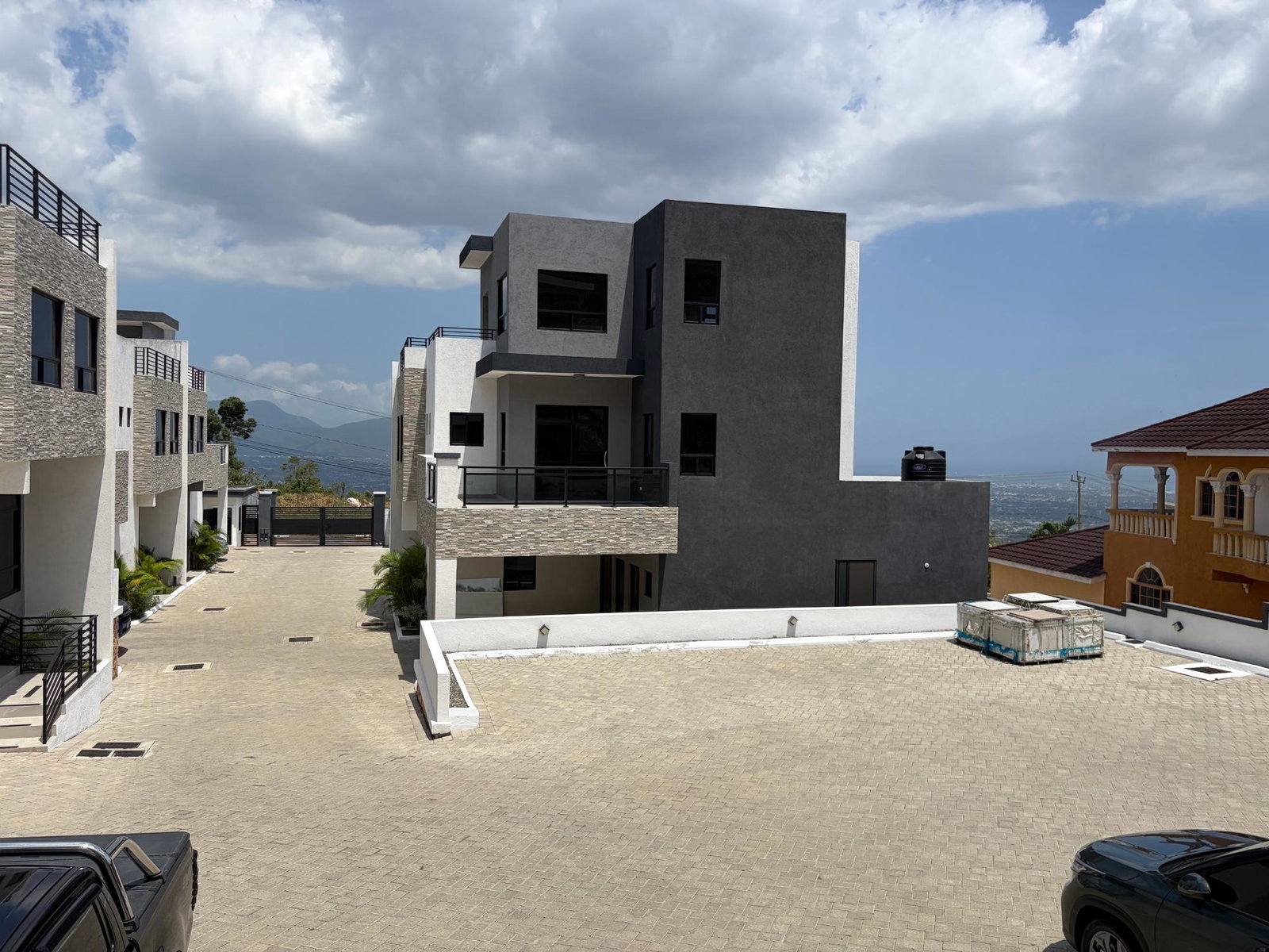 Twenty-Sixth image of 4-10 Hydra dr Smokeyvale, Kgn1 in Kingston 19, St. Andrew, Jamaica - property is For Rent