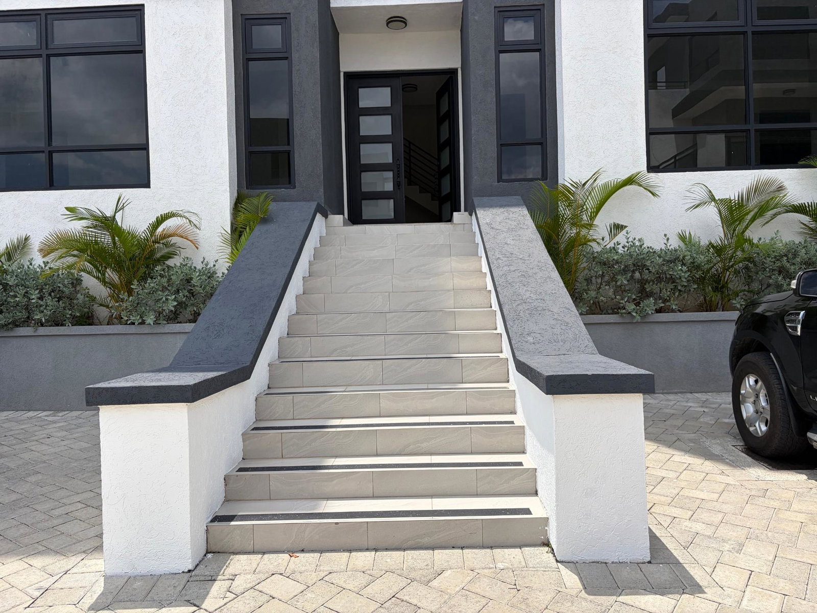 Twenty-Seventh image of 4-10 Hydra dr Smokeyvale, Kgn1 in Kingston 19, St. Andrew, Jamaica - property is For Rent