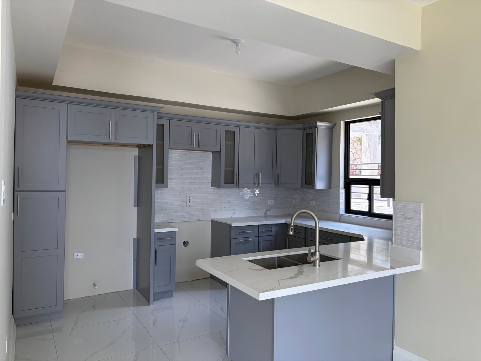 Eighth image of 4-10 Hydra dr Smokeyvale, Kgn1 in Kingston 19, St. Andrew, Jamaica - property is For Rent
