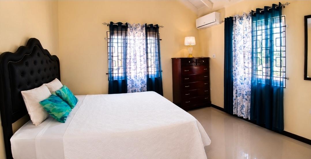 Eighth image of 160-0000 Edmund Ridge Estate in SPOT VALLEY, St. James, Jamaica - property is For Rent
