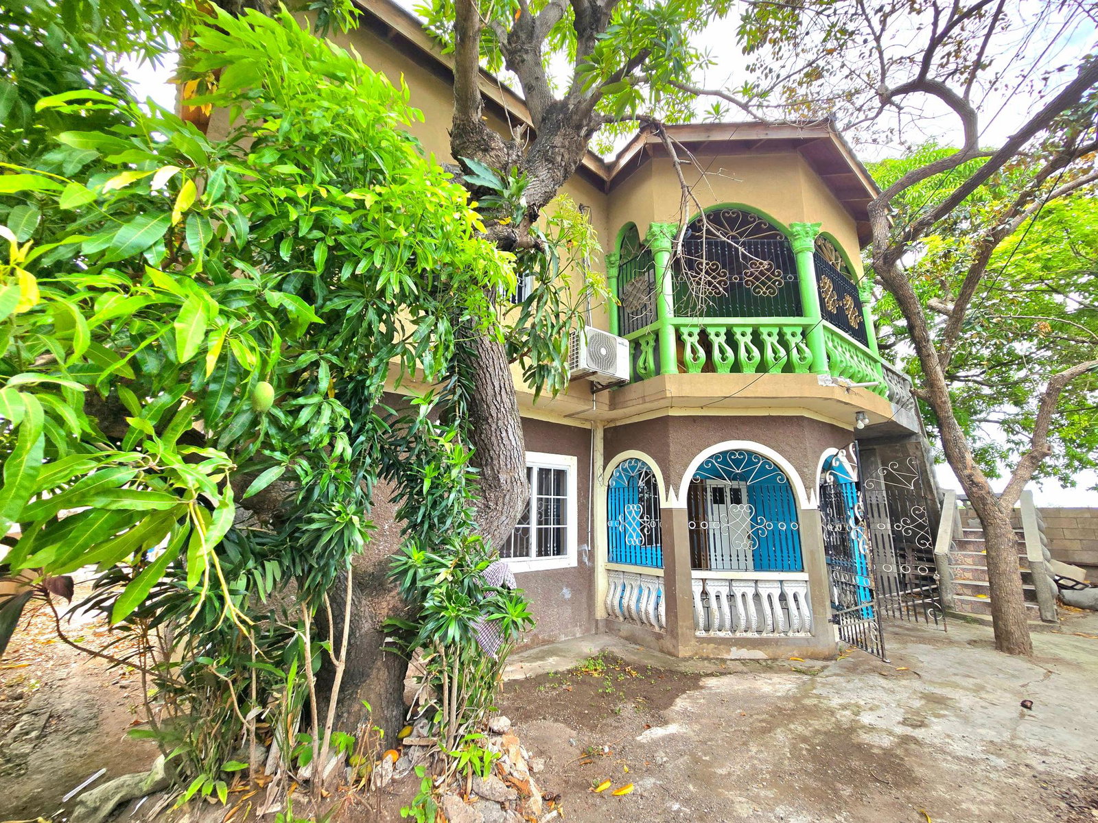 Seventh image of 4 William Place in Old Harbour, St. Catherine, Jamaica - property is For Sale