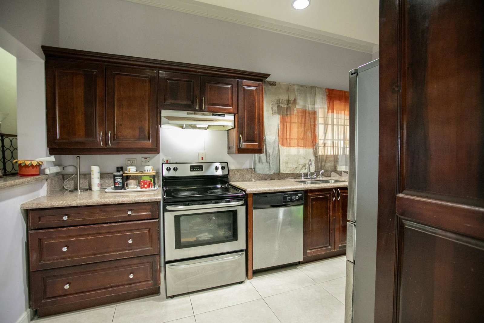 Tenth image of 8-1c Tavistock Terrace in Kingston 6, St. Andrew, Jamaica - property is For Sale