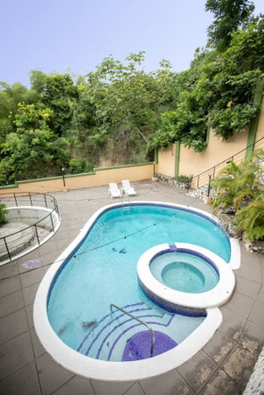 Twenty-Fifth image of 8-1c Tavistock Terrace in Kingston 6, St. Andrew, Jamaica - property is For Sale