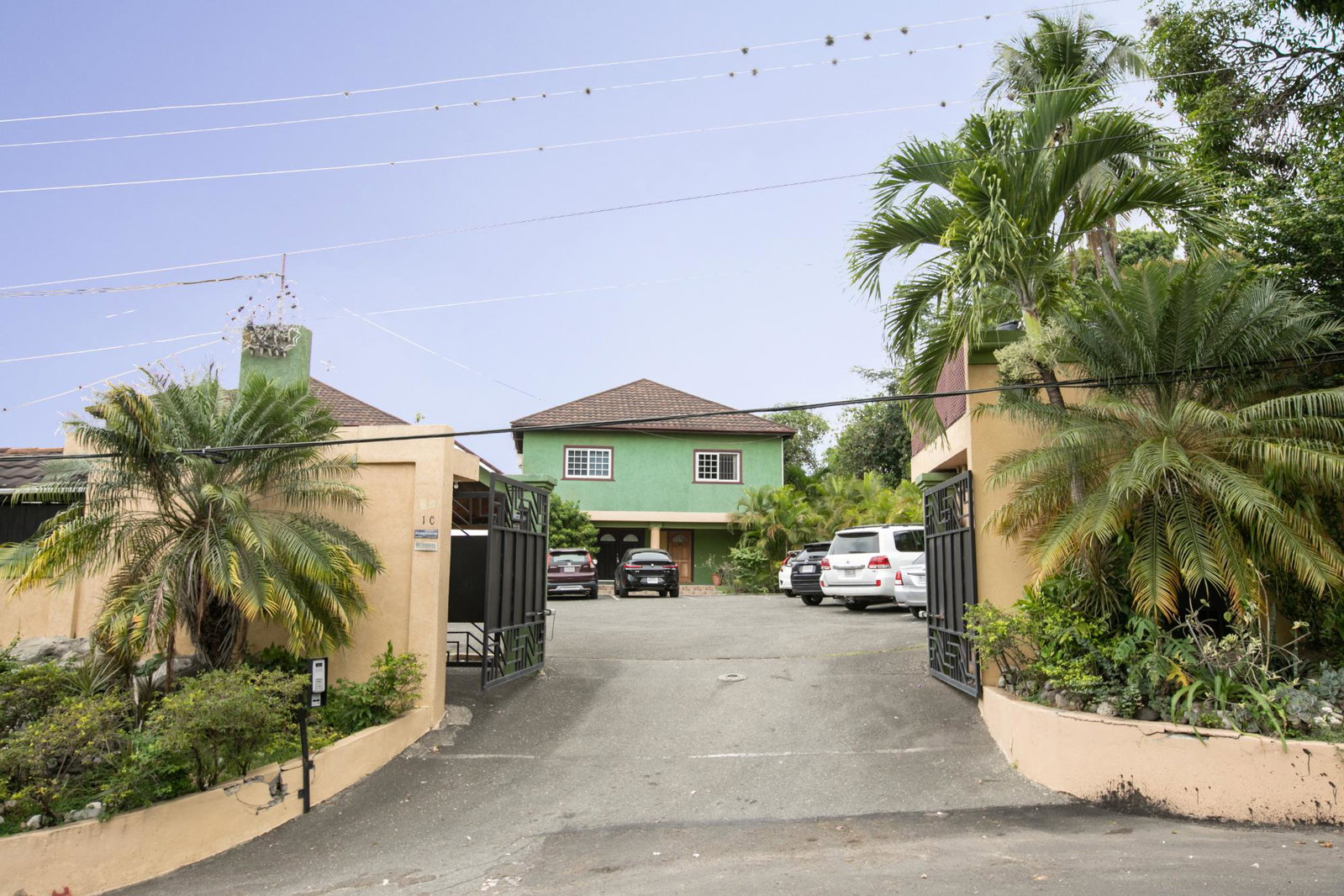 Twenty-Seventh image of 8-1c Tavistock Terrace in Kingston 6, St. Andrew, Jamaica - property is For Sale