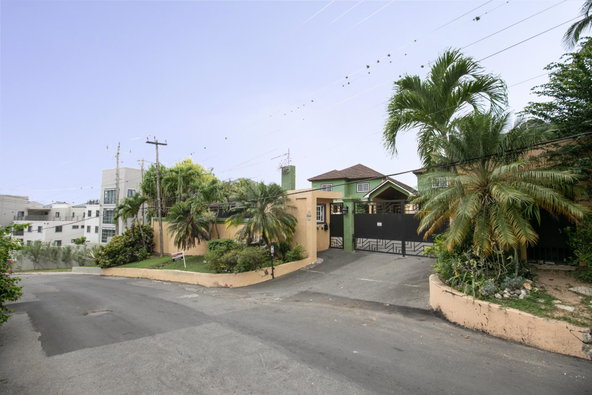 Twenty-Eighth image of 8-1c Tavistock Terrace in Kingston 6, St. Andrew, Jamaica - property is For Sale